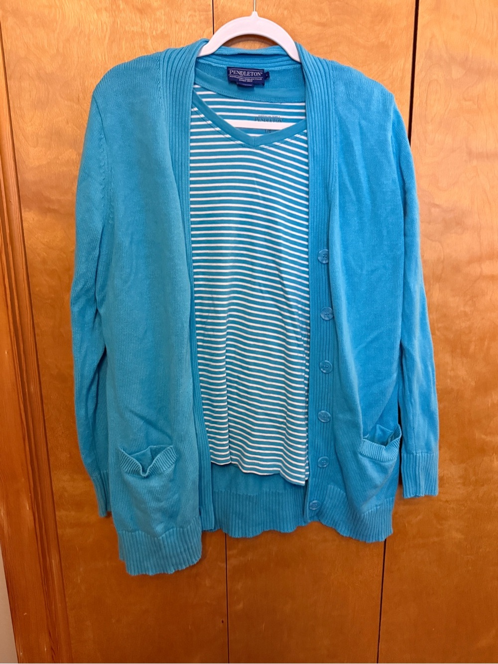 Pendleton Teal Cardigan and Vneck Long Sleeve set Women size large
